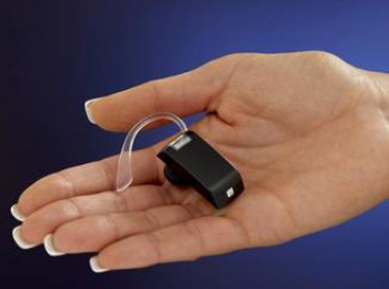 BlueAnts Z9 Bluetooth Headset Brings New Voice Isolation Technology To Life