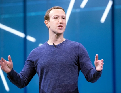 Zuckerberg Defends Messaging Encryption