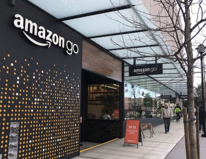 Amazon Tests Stores Without Checkout Counters