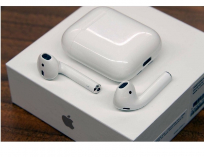 Apple Patents New Interchangeable AirPods Design with Biometric Sensors