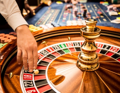 How Online Casinos Create the Illusion of Las Vegas