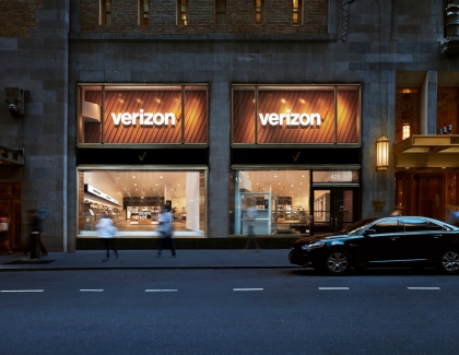 Verizon Wants to Lock Down phones to protect Customers From Identity Theft