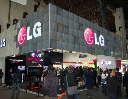 LG's Foldable Smartphone Said to be Privately Showcased at MWC 2019