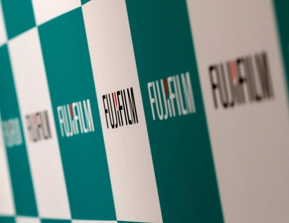 Fujifilm Develops Projector Featuring High-performance FUJINON Lens
