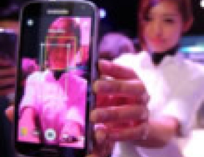 New Samsung Galaxy K zoom, Has a 20.7 megapixel Camera