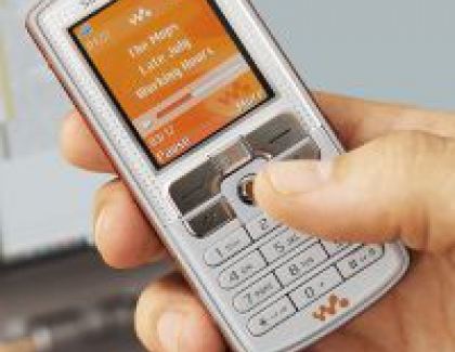 Sony Ericsson W800i Walkman Mobile Phone Hits Europe 