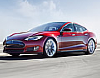 Tesla Debuts Autopilot Software to Model S