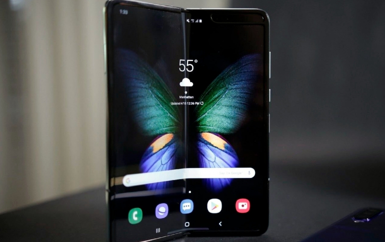 Samsung Denies Selling 1 mln Galaxy Fold Smartphones