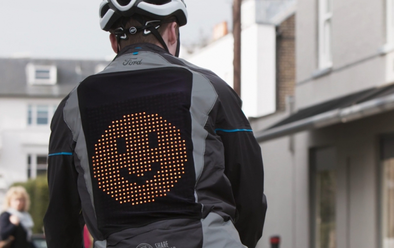 Ford's Emoji Jacket Helps People to Share The Road's Conditions