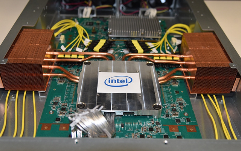 Intel Demonstrates First Co-Packaged Optics Ethernet Switch