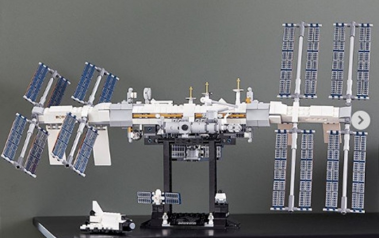 LEGO Creates an International Space Station Set