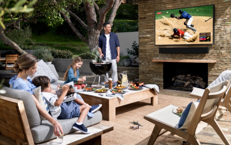 Samsung Takes the Home Entertainment Experience Outdoors with TV and Soundbar, The Terrace