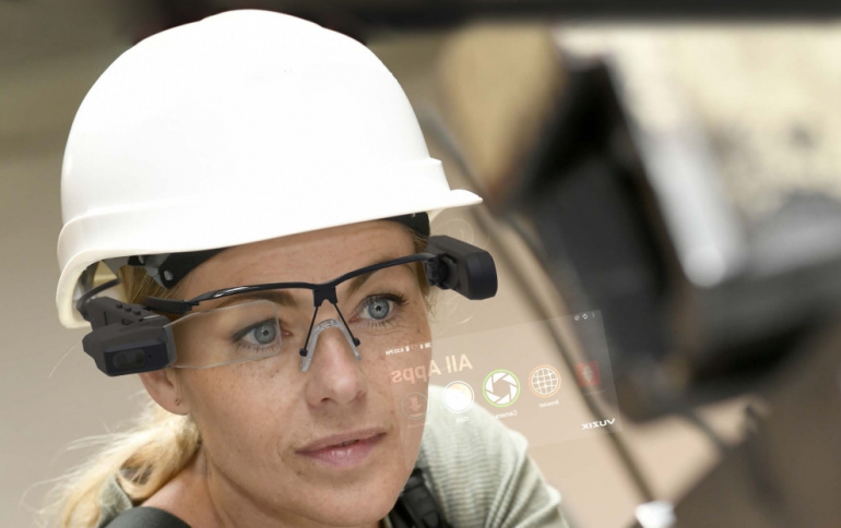 Vuzix Introduces the M4000 Smart Glasses for Enterprise