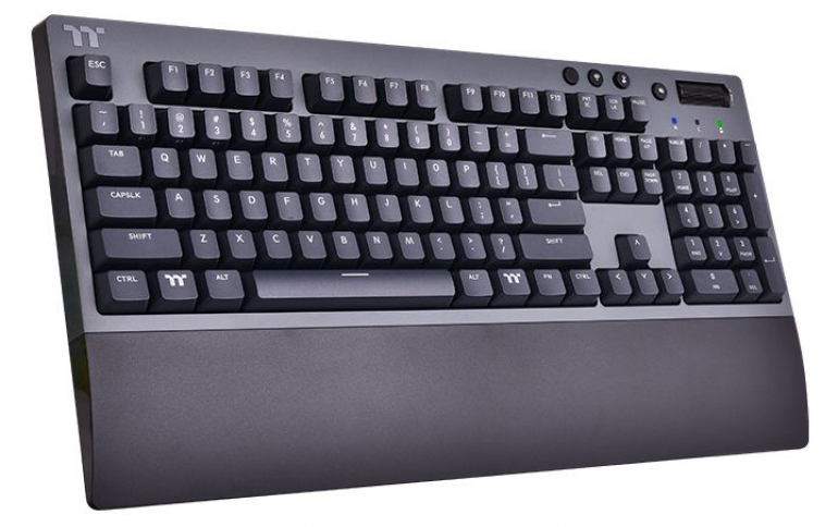 Thermaltake Introduces the W1 WIRELESS Mechanical Gaming Keyboard
