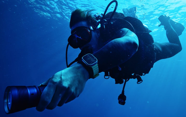 Reach new depths with the Oceanic+ app and Apple Watch Ultra