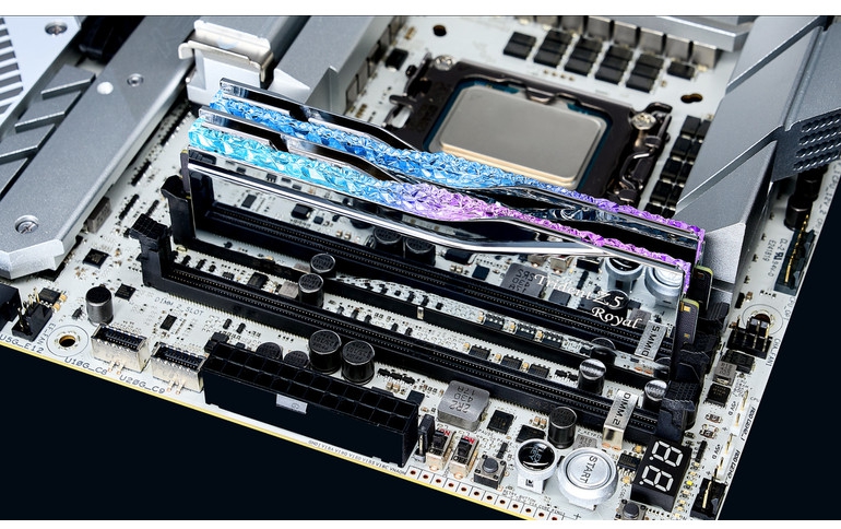 G.SKILL DDR5 Used By 4 Overclockers To Achieve 12,000 MT/s Overclocking Milestone with ASUS ROG Maximus Z890 Apex Motherboard & Intel Core Ultra 9 285K Desktop Processor
