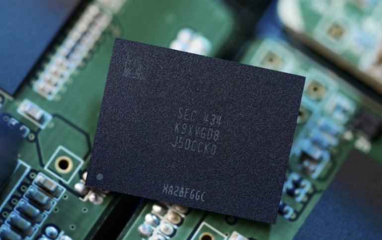 Samsung Begins Industry’s First Mass Production of QLC 9th-Gen V-NAND for AI Era