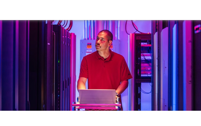 Micron Redefines AI Performance With Sampling of 256GB DDR5 Server Module