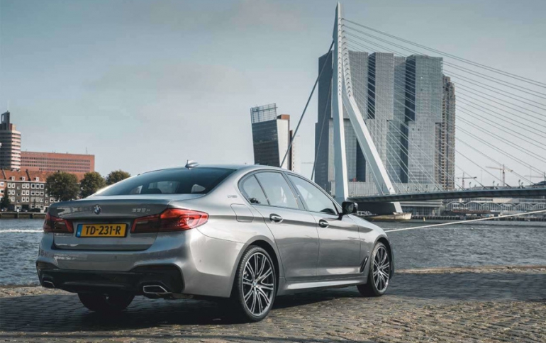 Tencent Teams Up With BMW on Self-Driving Cars in China