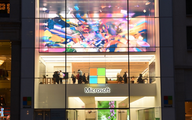 Microsoft Now Selling Amazon Echo Speakers in its Stores