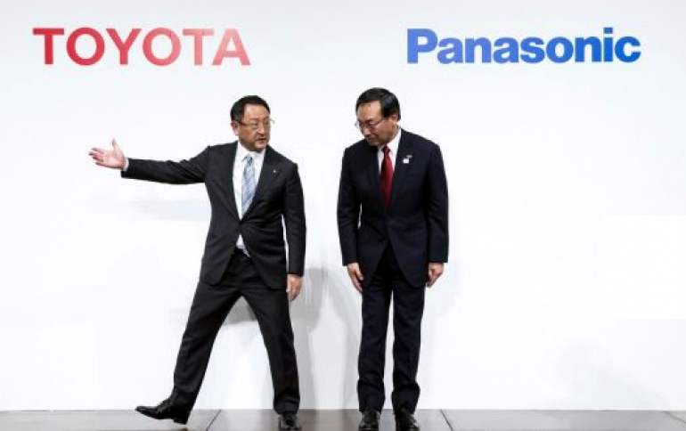 Toyota and Panasonic to Team up On Electric Car Batteries