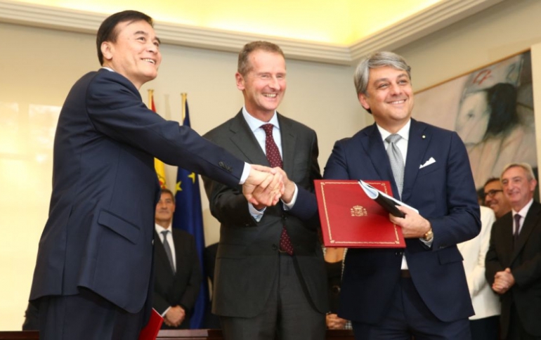 Volkswagen Planning New North America Factory, Expands e-mobility in China