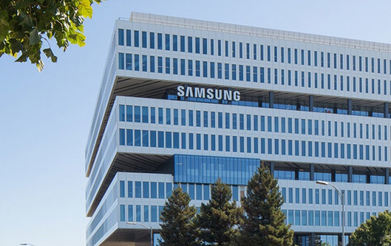 Samsung Q4 Net Falls, Forecasts Weaker 2019 Earnings on Slowing Memory Sales