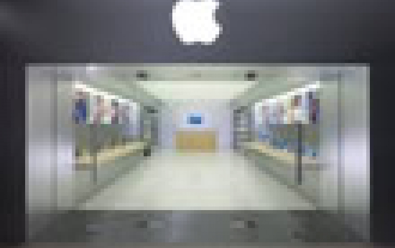 Apple Knows Where you Are Inside Its Stores With iBeacon