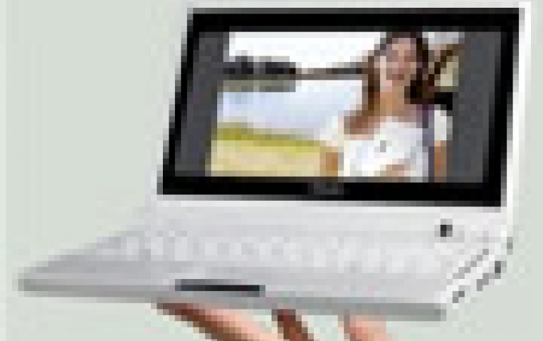 Asus Ships Eee PC 900 With with 8.9 Inch Display
