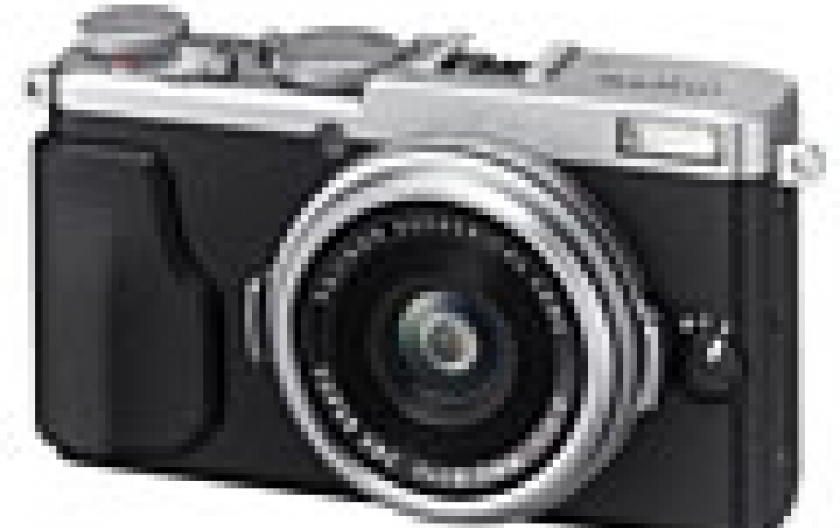 Fujifilm Unveils Three New Retro Cameras