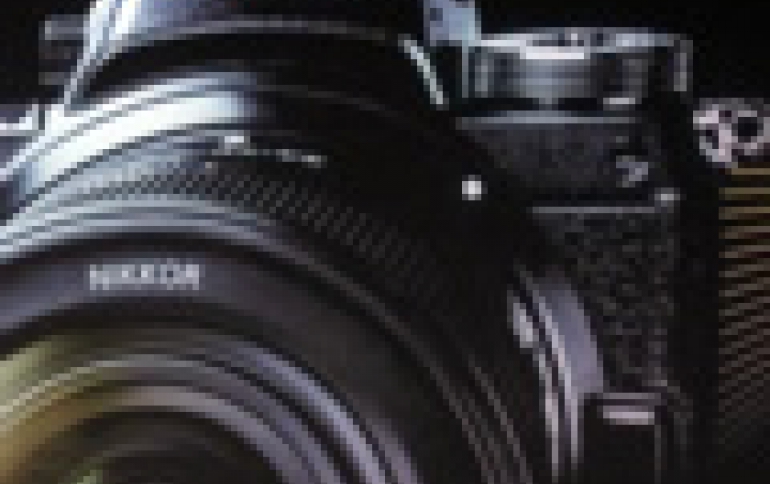 Nikon Takes on Sony With Z7 and Z6 Mirrorless Cameras