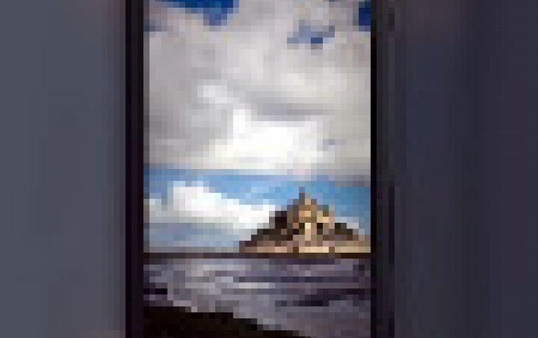 Sony "α" CLOCK App Updates Your Photos Through The Day