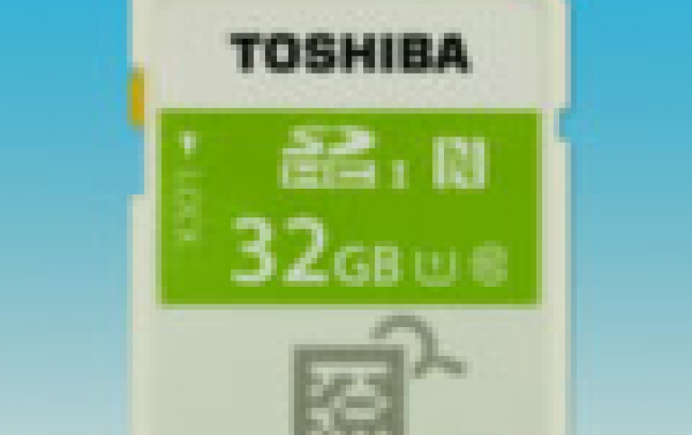 Toshiba Launches NFC Built-in SDHC Memory Card