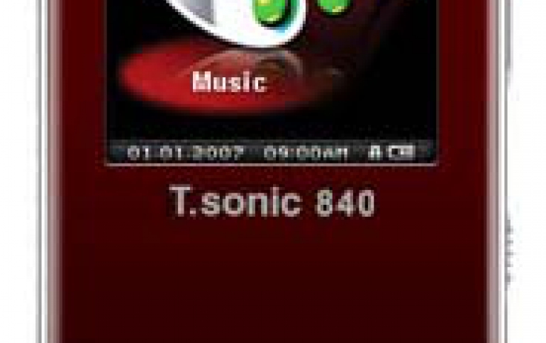Transcend announces 8GB T.sonic 840 digital media player