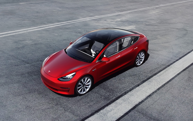 Tesla Unveils new $45,000 Model 3