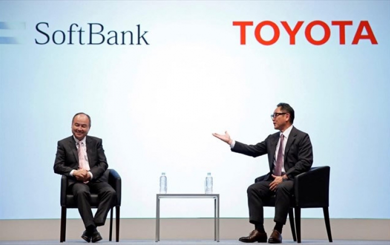Toyota and SoftBank to Develop Self-driving Car Services